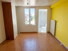 Maison de ville  à vendre 5 pièces THIERS (63)