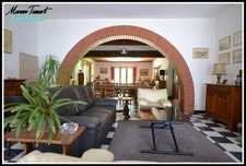 🏠 Ancienne Salle des Fêtes Transformée en Maison de 236m² à Douchy les mines ! 🥳