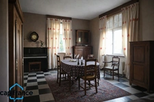 Maison Bourgeoise de Caractère à Vendre à Vieux-Condé