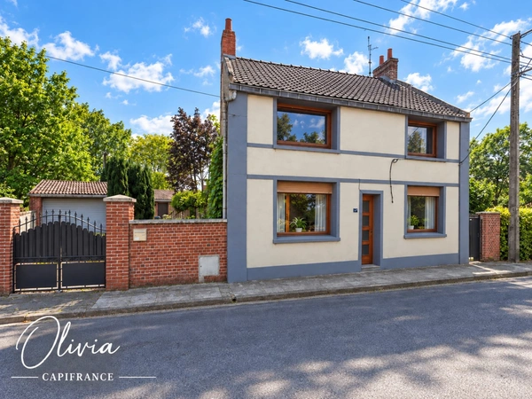 Maison individuelle Semi Plain pied à Vendre