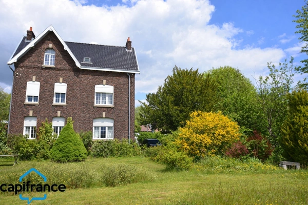 Maison Bourgeoise de Caractère à Vendre à Vieux-Condé