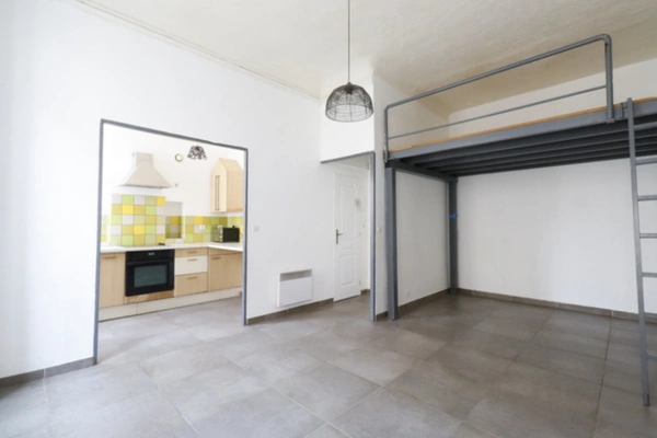 Dpt Bouches du Rhône (13), à vendre MARSEILLE 2EME ARRONDISSEMENT appartement T1   