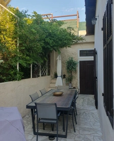 Dpt Bouches du Rhône (13), à vendre LA PENNE SUR HUVEAUNE VILLA P4 de 90 m² vue panoramique avec piscine,  studio en dépendance sur Terrain de 650 m² 