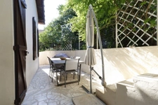 Dpt Bouches du Rhône (13), à vendre LA PENNE SUR HUVEAUNE VILLA P4 de 90 m² vue panoramique avec piscine,  studio en dépendance sur Terrain de 650 m² 