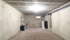 PONT-STE-MARIE: Single-storey house of 121 m² (Energy Performance Certificate C) with a full basement of 129 m² 