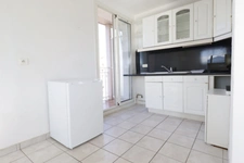 Dpt Bouches du Rhône (13), à louer MARSEILLE 9EME ARRONDISSEMENT appartement T3 meublé de 57m²avec balcons   