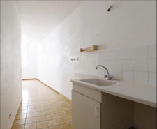 Dpt Bouches du Rhône (13), à vendre MARSEILLE 1er ARRONDISSEMENT appartement T3 de 60 m²  