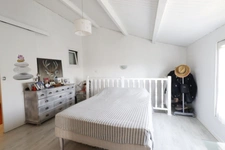 Dpt Bouches du Rhône (13), à vendre LA PENNE SUR HUVEAUNE VILLA P4 de 90 m² vue panoramique avec piscine,  studio en dépendance sur Terrain de 650 m² 