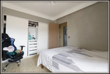 Dpt Bouches du Rhône (13), à vendre  appartement T5  avec grand balcon 