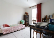 Dpt Bouches du Rhône (13), à vendre  maison P6 environ 90 m² avec jardin  