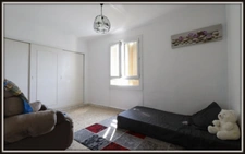 Dpt Bouches du Rhône (13), à vendre  appartement T5  avec grand balcon 