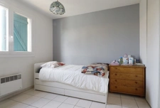 Dpt Bouches du Rhône (13), à vendre  maison P6 environ 90 m² avec jardin  