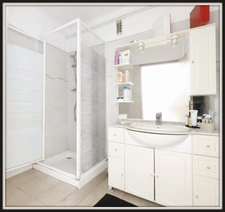 Dpt Bouches du Rhône (13), à vendre  appartement T5  avec grand balcon 