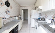 Dpt Bouches du Rhône (13), à vendre  maison P6 environ 90 m² avec jardin  