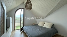 T3 DUPLEX EN DERNIER ÉTAGE – CLIMATISÉ – VUE MONTAGNES – ANNECY (74)