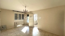 Rare appartement de 108 m² au dernier étage avec T1 bis indépendant – Centre-ville d’Aix-les-Bains (73)
