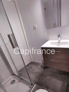 Spécial Investisseurs: 5 appartements loués dans une maison rénovée CALAIS centre (62)