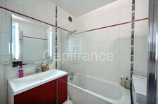 Appartement T4 85m², 2 balcons, garage possible, ANNECY MEYTHET (74)