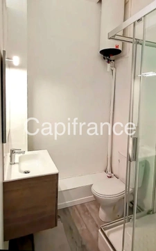 Investors: Building with 5 rented apartments for sale in the center of CALAIS (62)