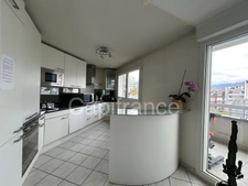 Rare 5-room duplex penthouse with garage, in the heart of ANNECY (74)