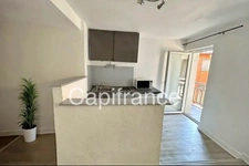 Appartement T2 à vendre centre RUMILLY - Axe ANNECY (74) / AIX LES BAINS (73)
