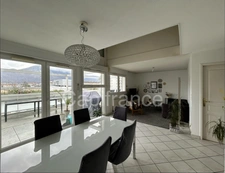 Rare 5-room duplex penthouse with garage, in the heart of ANNECY (74)
