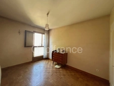 Appartement T4 de 90 m², 2ᵉ étage avec balcon, cave, garage en sus, Annecy centre (74)