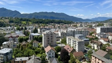 Rare appartement de 108 m² au dernier étage avec T1 bis indépendant – Centre-ville d’Aix-les-Bains (73)
