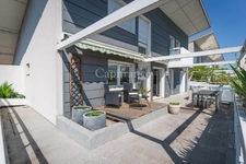 Rare 5-room duplex penthouse with garage, in the heart of ANNECY (74)