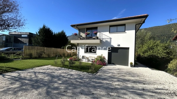 VILLA CONTEMPORAINE NEUVE DE 184 M² – SECTEUR ANNECY SÉVRIER (74)