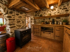 Propriété de charme en pierre avec installations équestres 