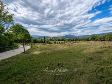 PROPRIÉTÉ D’EXCEPTION – PRÈS DE 300 m² – 2,7 HECTARES – LOGEMENTS INDEPENDANTS