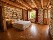 Propriété de charme en pierre avec installations équestres 