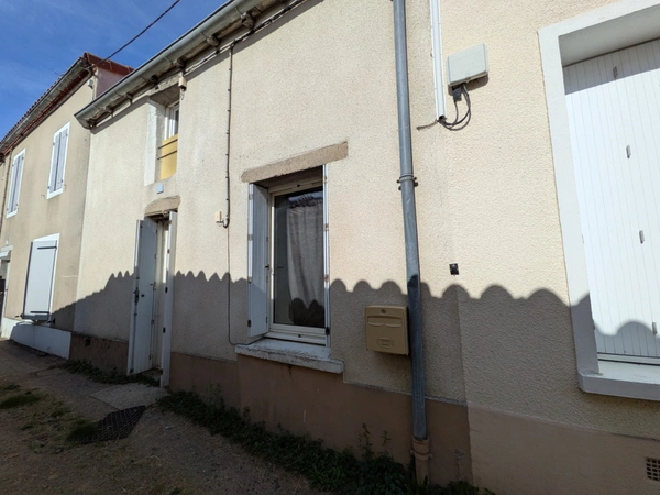 Maison à vendre - NUEIL LES AUBIERS (79)
