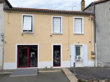 Maison à vendre 112m² - SAINT PIERRE DES ECHAUBROGNES (79)