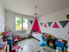 Maison à vendre 101 m² - NUEIL LES AUBIERS (79)