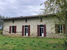 Un domaine de pierre de 160 m² env. à rénover sur 15950 m² de forets préservées, Un havre rare entre ciel et pins !