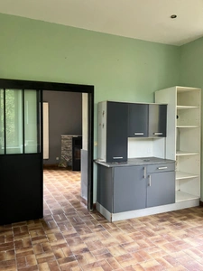 Un domaine de pierre de 160 m² env. à rénover sur 15950 m² de forets préservées, Un havre rare entre ciel et pins !