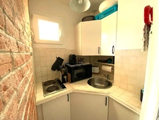 Dpt Alpes Maritimes (06), à vendre JUAN LES PINS appartement T1  vue mer