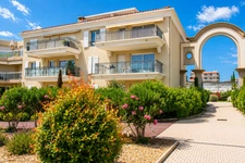 Dpt Alpes Maritimes (06), for sale JUAN LES PINS apartment T2, sea view, beach