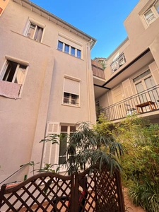 Building for sale ANTIBES (06)