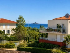 Dpt Alpes Maritimes (06), à vendre JUAN LES PINS appartement T2, vue mer, plage