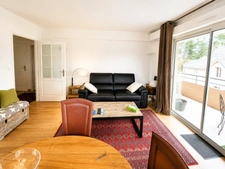 Dpt Alpes Maritimes (06), à vendre CANNES- Oxford  appartement T2 , cave et parking en sous sol