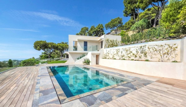 Maison à vendre 5 pièces ROQUEBRUNE CAP MARTIN (06)