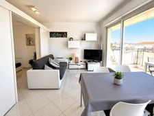 Dpt Alpes Maritimes (06), for sale JUAN LES PINS apartment T2, sea view, beach