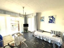 Dpt Alpes Maritimes (06), à vendre JUAN LES PINS appartement T1  vue mer