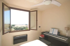  Villa for sale with sea view in Golfe Juan (06)