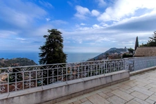 House for sale 8 rooms LA TURBIE (06)