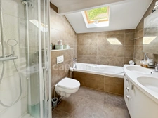 Maison à vendre 5 pièces ECHENEVEX (01)