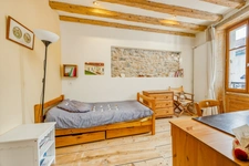 Maison à vendre 10 pièces GEX (01)